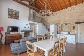 Grand gîte de caractère 25 personnes piscine - Ners - 9
