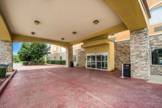 Comfort Suites Plano - Dallas North - Plano - 6