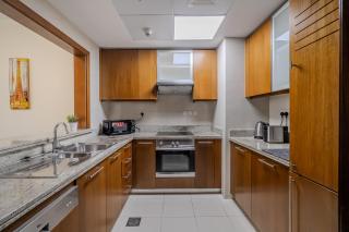 Spacious 1BDR Apartment Downtown I Standpoint Tower - Dubai - 8