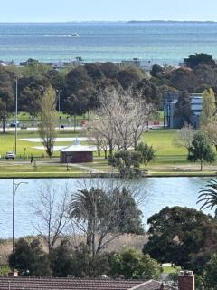 Royal Executive Living Grand Bayview Corporate Residency - Melbourne - 4