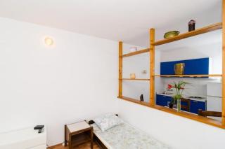 Apartments Bezek - Studio Apartment with Sea View - Trstenik - 4