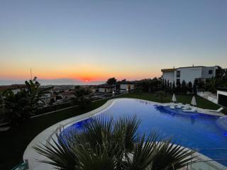 Villa Yalcin Poolfloor - 4