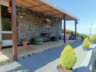 Wild and Free Farm Stay - 5