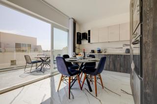 Chic Apartment Stays - Il-Gżira - 6