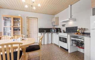 Cozy Apartment In Outrup With Wifi - 5