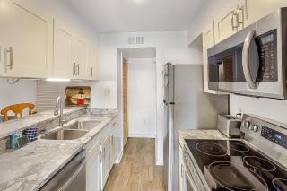 Seas the Shore at Ocean Bridge by Wavecrest Beach Vacations - 5