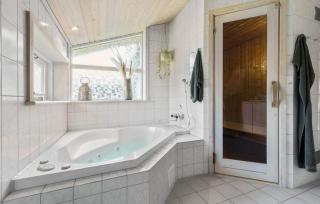 Nice Home In Ebeltoft With Sauna - Ebeltoft - 3