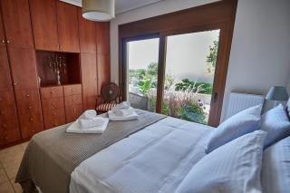 Luxury Apartment with Pool - 8