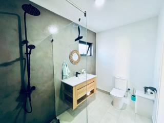 Into the Sun - Modern Holiday Home - 3
