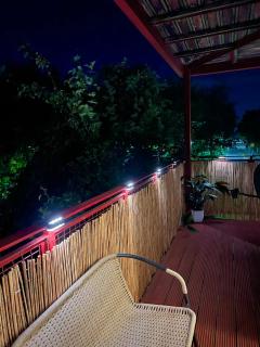 Beautiful 2-Bed City Centre Apartment with Balcony - 5