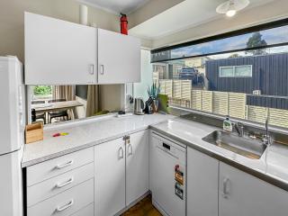 Onehunga Oasis l 2bed Private Home l Cornwall Park - Auckland - 8