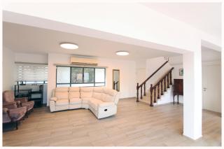 House with garden next to the beach, has a miklat - 1