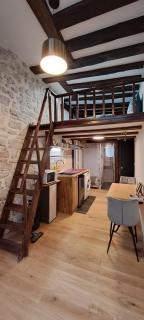 ÉCHAPPÉE Parisienne - Paris - 0