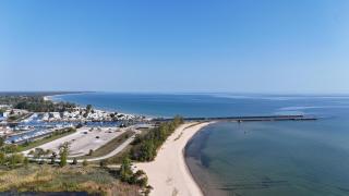 New! Carpe Diem 365 - Very Cute Lakefront Condo! - Oscoda - 2