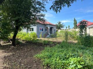 Exclusive Boutique Style Villa - Freetown - 9
