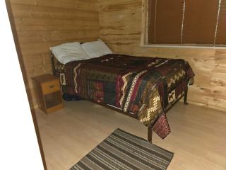 Camp Jackson Host Cabin - Verdure - 3