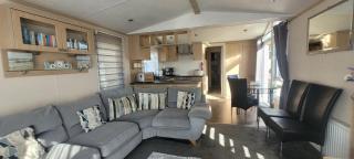 Home with a view Whitecliff Bay Holiday Park - 5