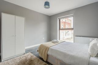Modern double room with shared bathroom - 7