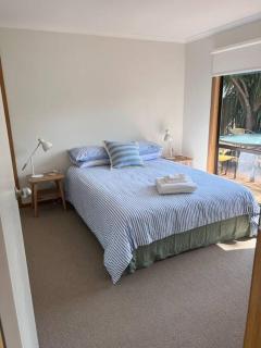 Waves & Whispers Family Retreat - Cowes - 1