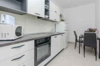 Apartments with a parking space Zaton, Zadar - 23534 - Nin - 1