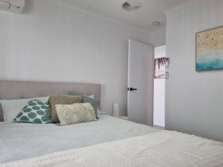 Sea Esta at Moffat Beach - 2