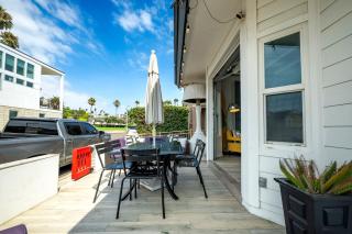 Giant Newport Duplex - Surf, Sand, Playground, Parking - Newport Beach - 6
