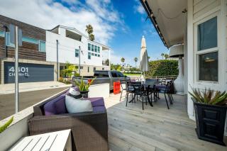 Giant Newport Duplex - Surf, Sand, Playground, Parking - Newport Beach - 1