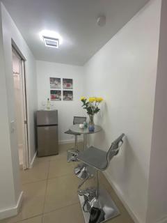 Relaxing Studio Getaway w BBQ, Patio and Parking - Pembroke Pines - 7