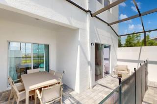 6BR Lakeview Home with Private Pool, Near Disney - Davenport - 0