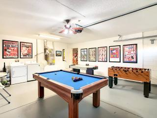 Private Home w Pool Game Room - 5