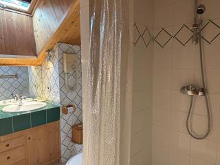Appartement 4 pièces pour 8 personnes à Méribel, proche des pistes et commerces, parking inclus - FR-1-411-954 - Les Allues - 1