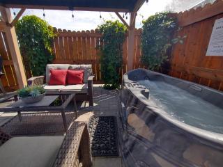Prairie Rose Cottage - 9