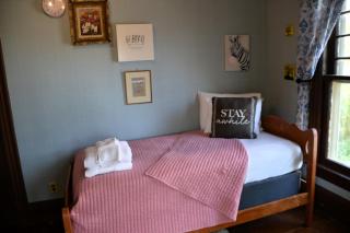 The Kings Throne Inn and Guest House - Toledo - 8