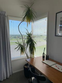 Views to unwind - self contained unit w/king bed - Ruakaka - 3