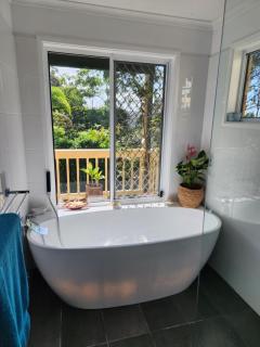 Bushland View Retreat - Ocean Shores - 2