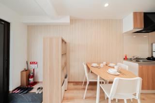 Koheitsu Osaka Tsurumibashi 6ppl House Namba Shinsaibashi USJ - 3