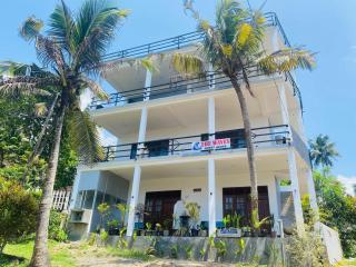 The Wave's Guest House - 0