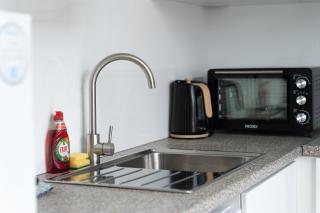 Open Mind Leisure - 4 Beds & Free Parking - Portsmouth - 3