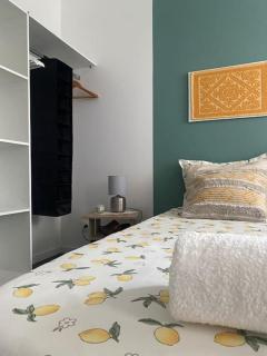 Appartement spacieux et confortable au centre de Chambéry L'appart de L'atelier du citron et sa déco citronnée - Chambéry - 3