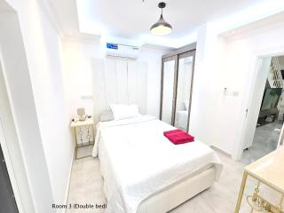 Lux Khibeesi Moods 3BR Villa - Al Ain - 5