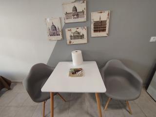 Grey Room - Thessaloniki - 2