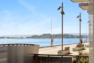 Waterfront fjord view, home office, 2 BR LUX apt, parking on-site - Oslo - 6