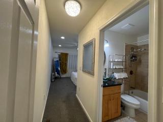 Chic 3 Bedroom house in Baltimore - 7