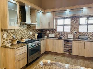 73-on-Trafford in Kingswood Golf Estate - Heatherlands - 8