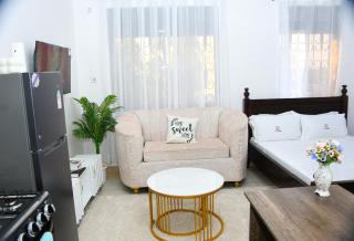 cosy studio near oshwal 3A - Mombasa - 1