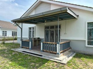 Ct tiara homestay - - 8