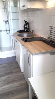 Studette moderne, cosy et équipée en plein cœur de Versailles! - 6