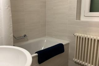 5 min walking from Lausanne gare - Lausana - 6