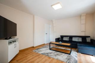 2-Bedroom Flat - Sunny Balcony - Plovdiv - 3