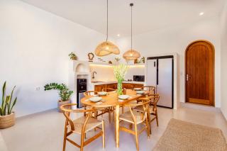 Sunville Villas Brand new 3 bedrooms canggu - Canggu - 6